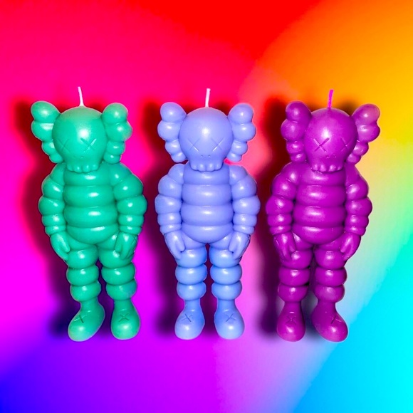 Hand Poured Kaws Figurine Statue Candle Designer Custom Decor Art - Picture 5 of 10